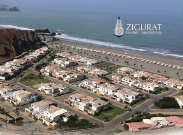 Casa · 250m² · 5 Dormitorios · Casa en Boca Leon