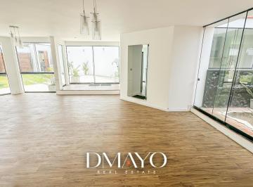 Casa · 170m² · 3 Dormitorios · 4 Estacionamientos · Casa Alameda El Merlin - Urb Las Brisas - 300 m² 3dorm, Us$267,000