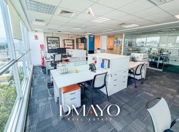 Oficina comercial · 233m² · 6 Estacionamientos · Oficina con Vista a Parque de 233 m² con Renta de $5000 en Edificio Moderno