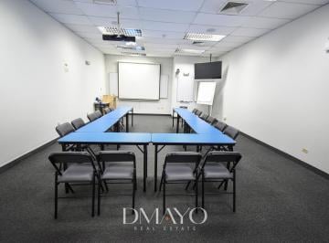 Local comercial · 240m² · 1 Estacionamiento · Alquiler Local/oficina Segundo Piso de 240 m²