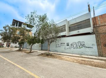 Casa · 625m² · 6 Dormitorios · Se Vende Casa de 360 m², No Pierdas Esta Oportunidad Para Invertir – Ate Vitarte