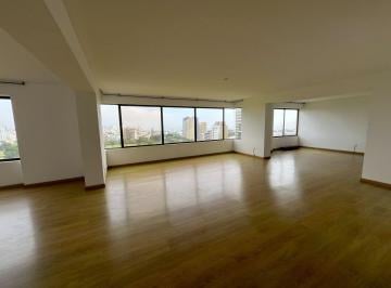 Departamento de 3 habitaciones, Lima · Flat de 200 m² con Vista Panorámica Al Golf y Al Mar en San Isidro