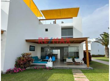Casa · 148m² · 4 Dormitorios · 2 Estacionamientos · Semana Santa - Alquiler de Casa de Playa en Condominio Asia del Sur Km 108