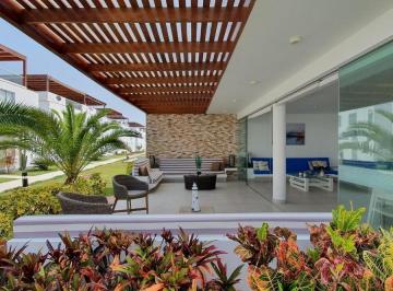 Casa · 200m² · 6 Dormitorios · 2 Estacionamientos · Moderna Casa de Playa 6 Dorm. en Venta, 200 m² en Sarapampa, Condominio Mallorca con Piscina