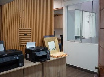 Oficina comercial de 4 habitaciones, Lima · Oficina Semi - Implementada en Alquiler | Ate