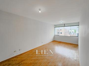 Departamento · 80m² · 3 Dormitorios · 1 Estacionamiento · Departamento en Venta en Surco Viejo Ideal Para Personal Médico