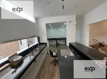 Casa · 260m² · 4 Dormitorios · 2 Estacionamientos · Alquiler de Casa en Pueblo Libre