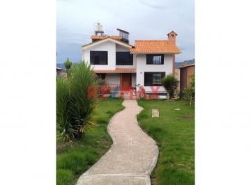 Casa · 200m² · 5 Dormitorios · 3 Estacionamientos · Se Alquila Casa, Av Universitaria, Cajamarca