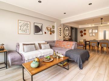 Departamento de 3 habitaciones, Lima · Exclusivo Flat en Primer Piso con Piscina en Surco.