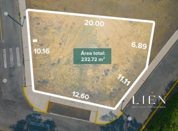 Casa · 232m² · Terreno de Campo en Exclusivo Condominio con Areas Comunes