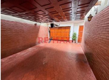 Casa de 5 habitaciones, Lima · Venta de Casa en Surco