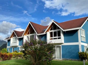 Casa de campo de 6 habitaciones, Oxapampa · Casa de Lujo Estilo Europeo en Amplio Terreno - Condominio Exclusivo Alpental!