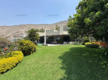 Casa · 1000m² · 5 Dormitorios · 8 Estacionamientos · Venta Espectacular Residencia Urb. Rinconada Baja, La Molina