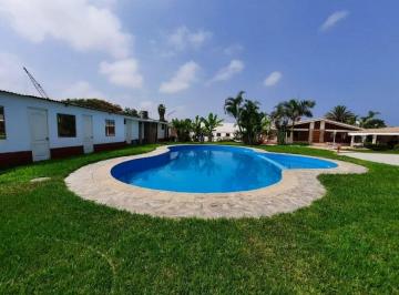 Casa de 5 habitaciones, Lima · Casa en Venta en Huertos de Lurin Cerca a Panamericana