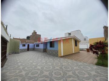 Casa de 4 habitaciones, Lima · Venta de Casa de Playa en Pulpos
