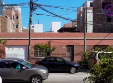 Terreno / Lote , Lima · Venta de Casa Como Terreno – Magdalena del Mar