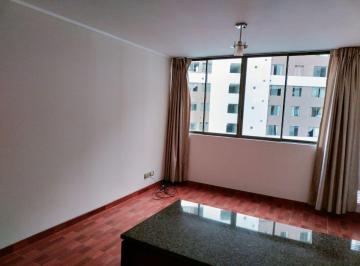 Departamento de 2 habitaciones, Lima · Departamento Frente a La Pucp
