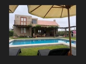 Casa de 4 habitaciones, Chincha · 1,000 m² Ideal Para Proyecto Familiar o Turístico
