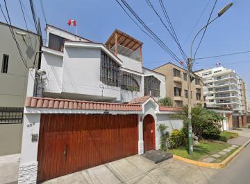 Departamento de 1 habitación, Lima · Departamento de 108 m² de 1 Dormitorio en El Derby Al Costado del Colegio Markham