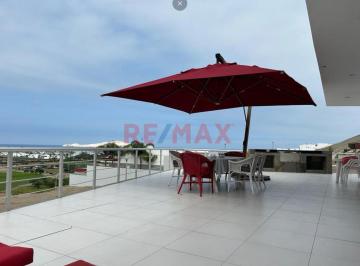 Casa · 223m² · 4 Dormitorios · 3 Estacionamientos · Casa de Playa con Vista 360° Al Golf y Al Mar – Playa El Golf, Asia
