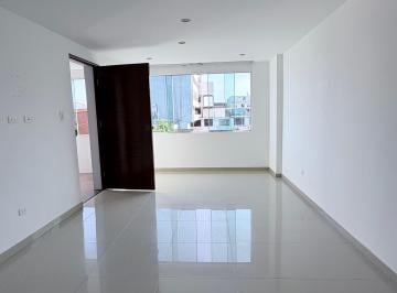 ALQUILER DE DEPARTAMENTO EN BARRANCO - S/2,200 soles, incluye mantenimiento y ar · Alquiler Departamento en Barranco | 3 Hab | Cerca Metropolitano | Iluminado y