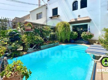 Casa de 4 habitaciones, Lima · Encantadora Casa de Estilo Colonial con Piscina