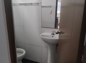 Departamento · 60m² · 2 Dormitorios · Alquilo Departamento o Local Segundo Piso en Av Libertad