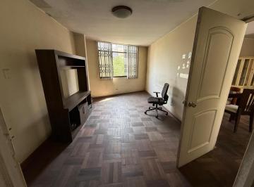 Casa · 184m² · 1 Estacionamiento · Venta de Casa Como Terreno La Calera Surquillo