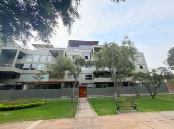 Departamento de 4 habitaciones, Lima · Duplex con Vista a Parque en Venta en Surco - Casuarinas
