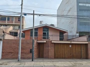 Casa de 3 habitaciones, Lima · Casa en Venta 301 m² Frente a Parque Cerca Aviacion – San Borja