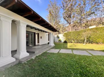Casa de 5 habitaciones, Lima · Residencia Exclusiva con Amplio Jardín en La Pradera – La Molina