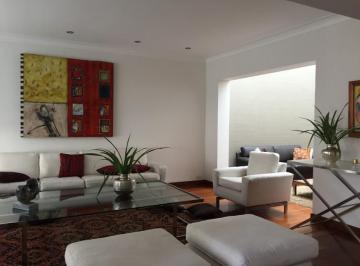 Casa · 700m² · 6 Dormitorios · 4 Estacionamientos · Casa en Alquiler en San Isidro