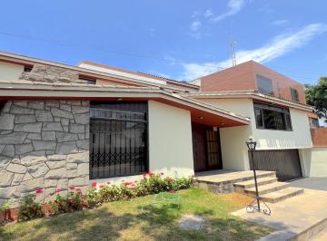Casa · 336m² · 4 Dormitorios · 2 Estacionamientos · Casa en C. Los Ruiseñores, Corpac - San Isidro