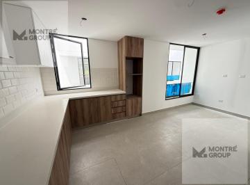 Casa · 282m² · 3 Dormitorios · 2 Estacionamientos · Casa en San Antonio