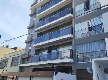 Departamento · 156m² · 3 Dormitorios · 1 Estacionamiento · Departamento Triplex de 190 m en Venta Frente a Parque - Balcón en Sala y Dormitorio