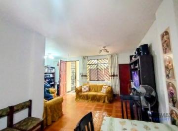 Casa · 300m² · 7 Dormitorios · 1 Estacionamiento · Casa a La Venta en Smp