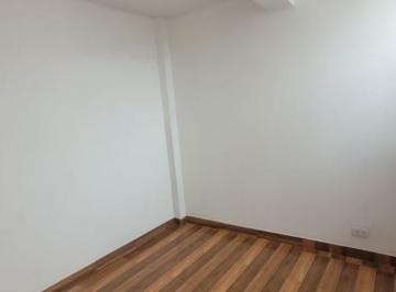 Habitación de 1 habitación, Lima · Habitación a 5 Cuadras de Tottus de La Av Próceres - Surco