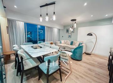 Departamento · 237m² · 3 Dormitorios · 2 Estacionamientos · Duplex con Acabados de Lujo a 2 Cuadras del Malecón