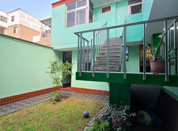 Casa de 7 habitaciones, Lima · Linda Casa 264 m² 6 Dorm. 2 Cocheras Us$499,000 Negociables