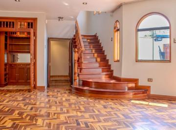 Casa de 6 habitaciones, Lima · Hermosa Casa de 3 Pisos Construida en un Terreno de 175 m²