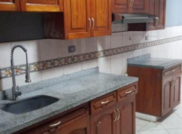 Oficina comercial en Alquiler Miraflores · Linda Casa P/oficina a Puerta Cerrada Amplios Ambientes Jardín