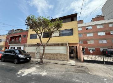 fachada · Venta de Acogedor Departamento Cerca Risso Lince