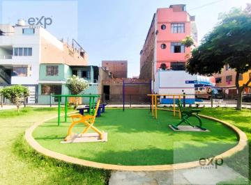 Terreno / Lote · 160m² · Venta de Terreno en San Martín de Porres – Frente a Parque!