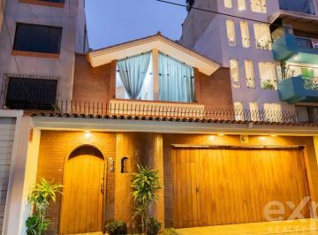TU CASA · Casa Lista Para Mudarse en Velasco Astete Surco