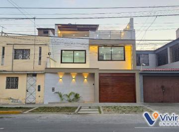 Casa de 4 habitaciones, Trujillo · ¡Hermosa Casa en Venta – Urb. Santa María, Trujillo!