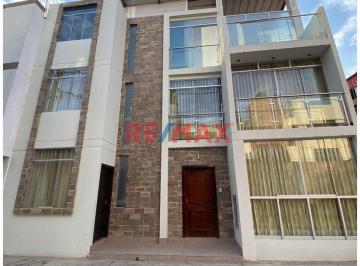 Departamento · 80m² · 1 Dormitorio · 1 Estacionamiento · Departamento en Alquiler en Chiclayo (M. Vizconde)