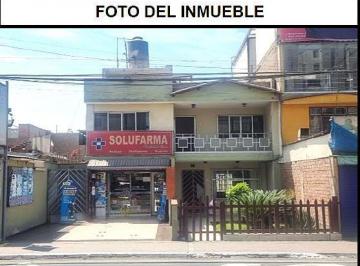Casa · 111m² · 3 Dormitorios · 3 Estacionamientos · Venta Casa Comercial en Av Guardia Civil - Chorrillos 392 m² Doble Ingreso