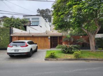 Casa de 5 habitaciones, Lima · En Venta Amplia Casa de 1 Piso + Azotea en Surco