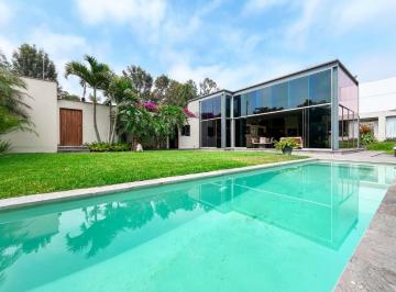 Casa de 4 habitaciones, Lima · Casa en Condominio de 1,000 m² con Jardín y Piscina en Surco, Cerca a El Polo