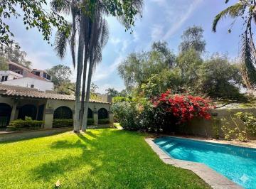 Terreno / Lote , Lima · ¡Precio de Ocasión! Vive en La Mejor Zona de Lima: Residencia de 1005 m² con Piscina